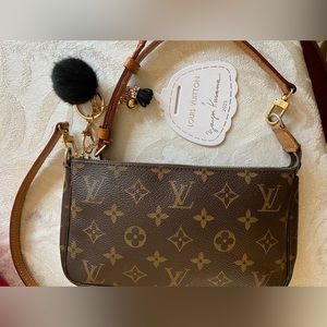🎊 Closet closing! Authentic Louis Vuitton bag